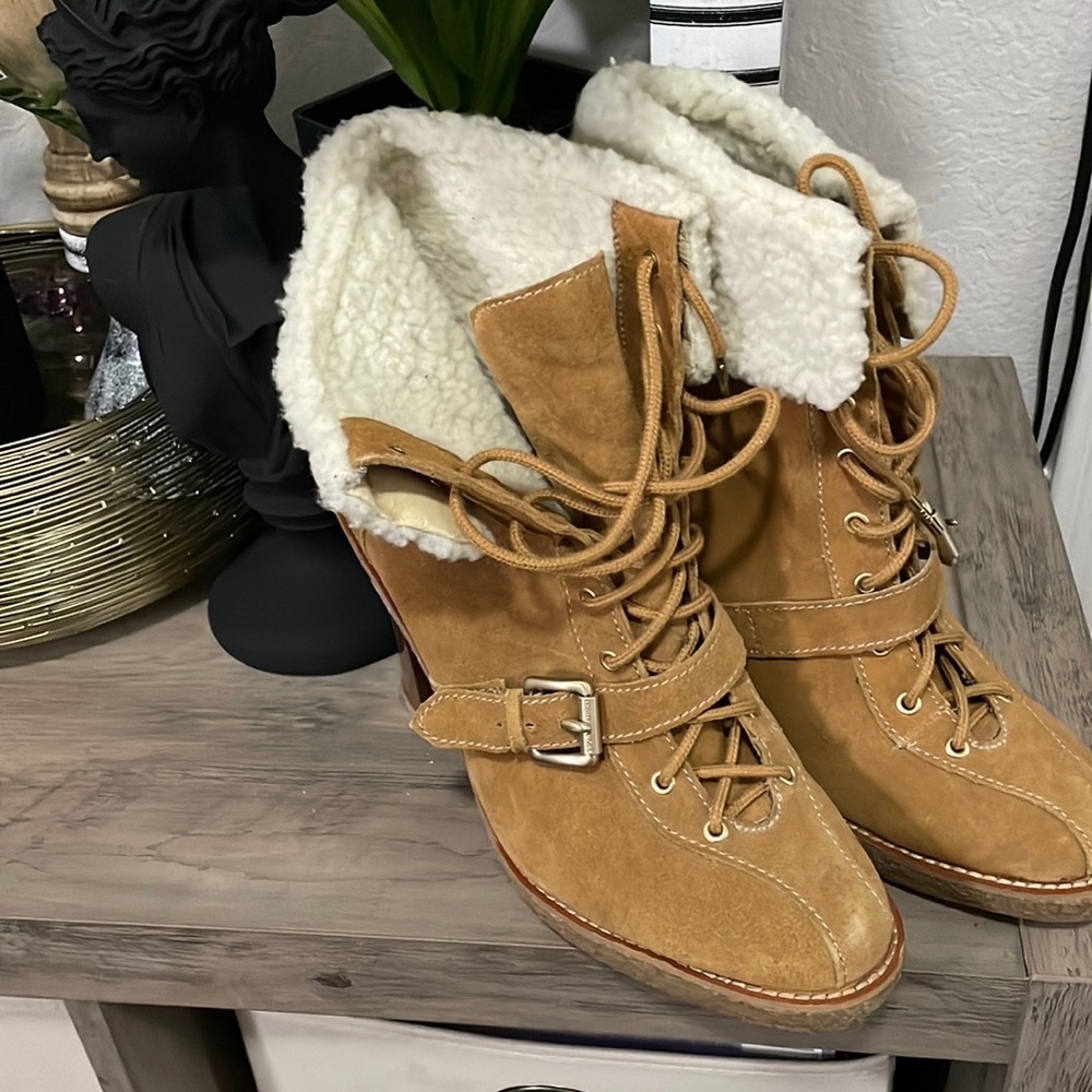 Mickael Kors boots